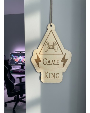 Pancarte gamer en bois gravée à suspendre