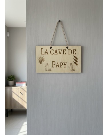 Pancarte murale en bois gravée La cave de papy