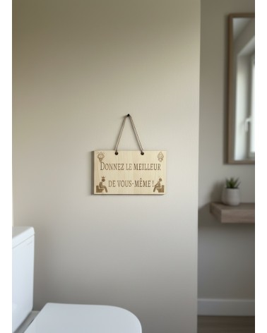 Pancarte toilettes en bois gravée message humoristique