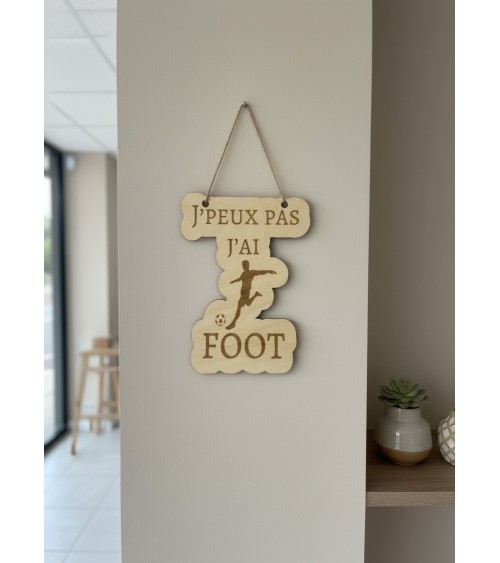 Pancarte murale en bois gravée foot