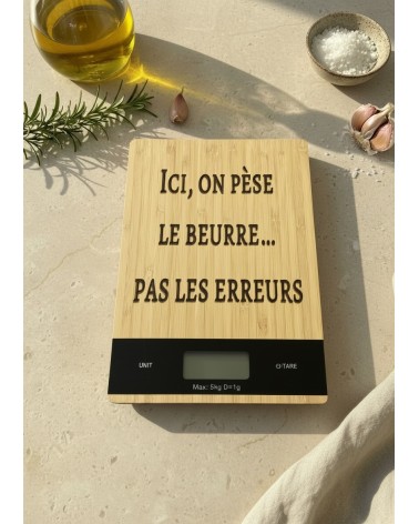 Balance de cuisine bois gravée humour pâtisserie beurre